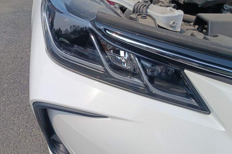 Used Toyota Corolla 2021 1.2T S-CVT Pioneer PLUS Edition Right Front Headlight