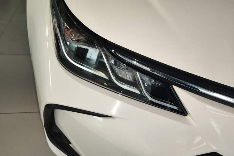 Used Toyota Corolla 2021 1.2T S-CVT Pioneer PLUS Edition Right Front Headlight