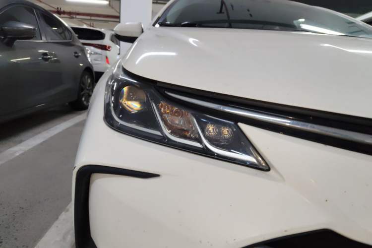 Used Toyota Corolla 2021 1.2T S-CVT Elite PLUS Edition Right Front Headlight