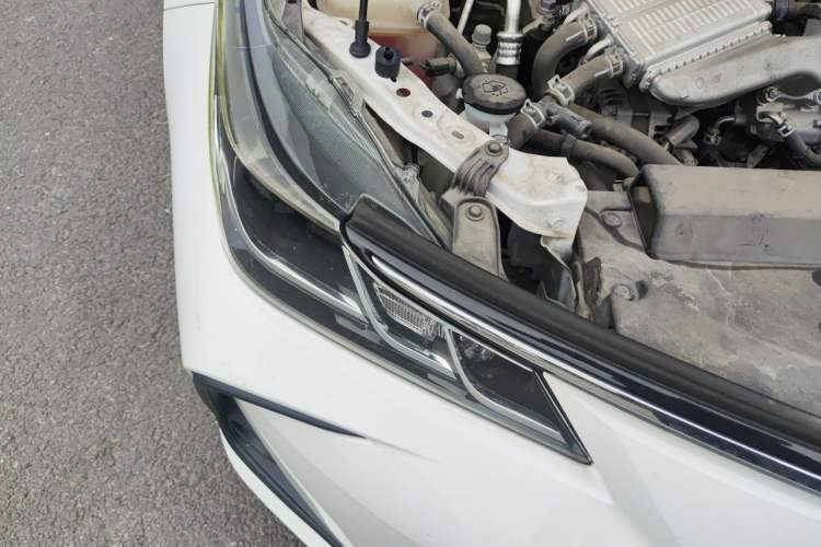 Used Toyota Corolla 2021 1.2T S-CVT Luxury Edition Right Front Headlight