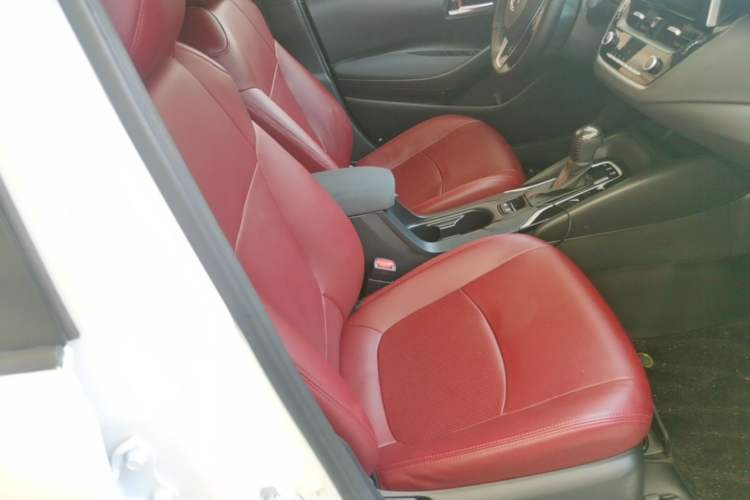 Used Toyota Corolla 2021 1.2T S-CVT Elite PLUS Edition Right Front Seat