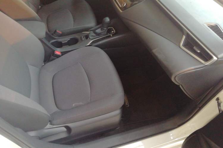 Used Toyota Corolla 2021 1.2T S-CVT Elite Edition Right Front Seat