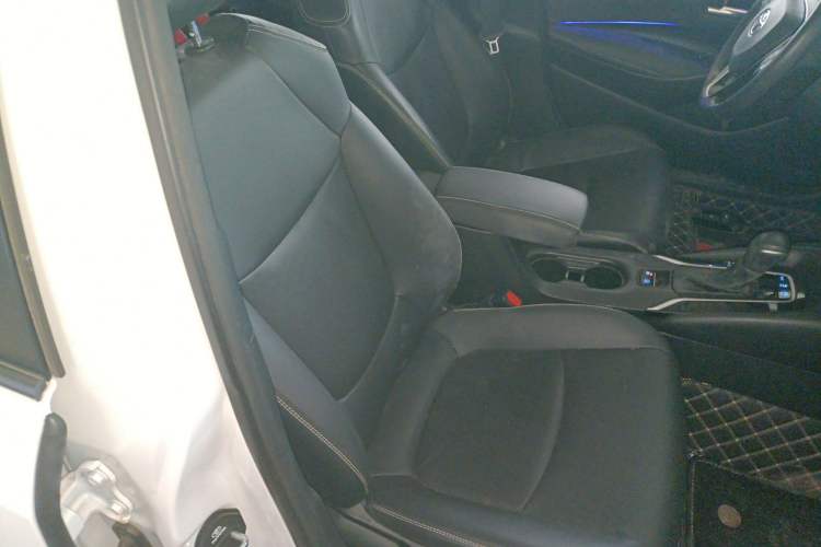 Used Toyota Corolla 2021 1.2T S-CVT Luxury Edition Right Front Seat