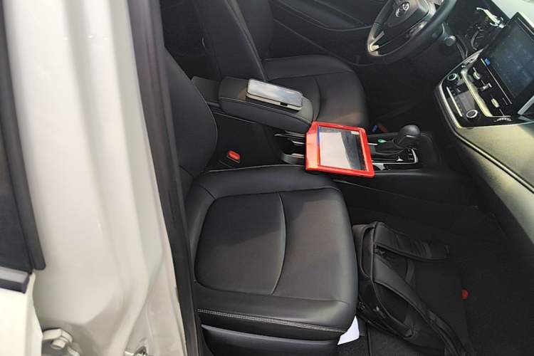 Used Toyota Corolla 2021 1.2T S-CVT Luxury Edition Right Front Seat