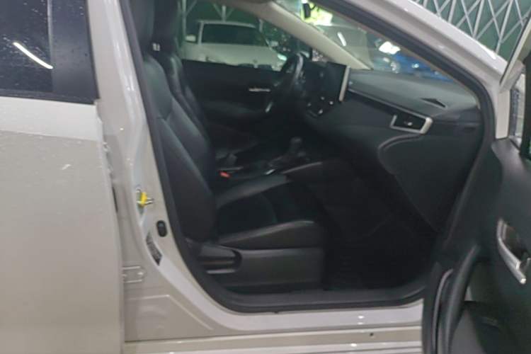 Used Toyota Corolla 2021 1.2T S-CVT Elite PLUS Edition Right Front Seat