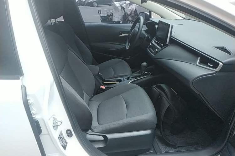 Used Toyota Corolla 2021 1.2T S-CVT Elite Edition Right Front Seat