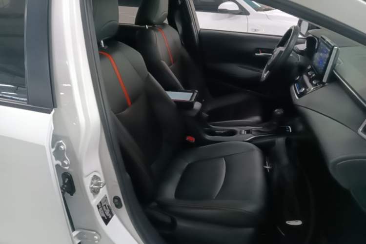 Used Toyota Corolla 2021 1.2T S-CVT Elite PLUS Edition Right Front Seat