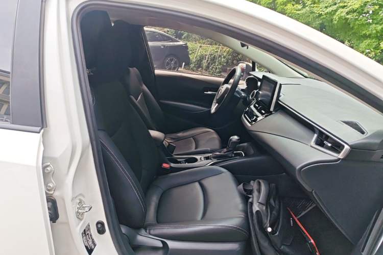Used Toyota Corolla 2021 1.2T S-CVT Elite PLUS Edition Right Front Seat