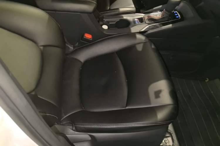 Used Toyota Corolla 2021 1.2T S-CVT Elite PLUS Edition Right Front Seat