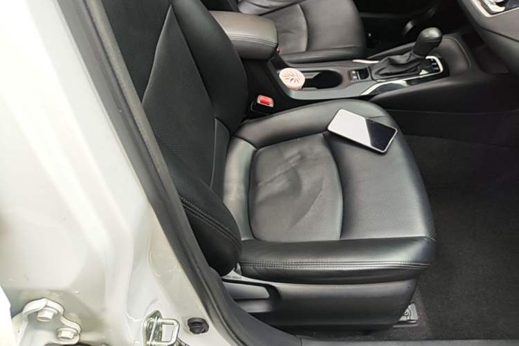 Used Toyota Corolla 2021 1.2T S-CVT Elite Edition Right Front Seat