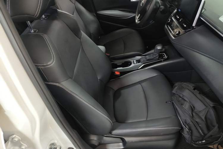 Used Toyota Corolla 2021 1.2T S-CVT Luxury Edition Right Front Seat
