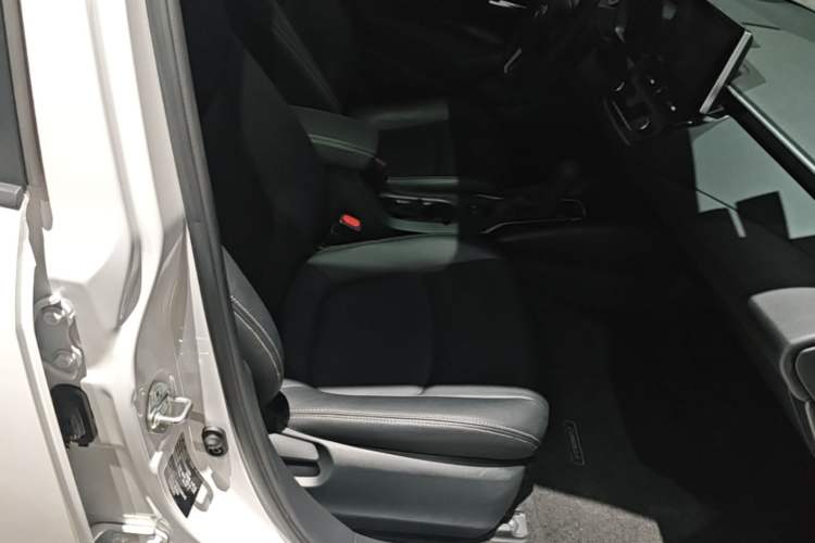 Used Toyota Corolla 2021 1.2T S-CVT Elite PLUS Edition Right Front Seat
