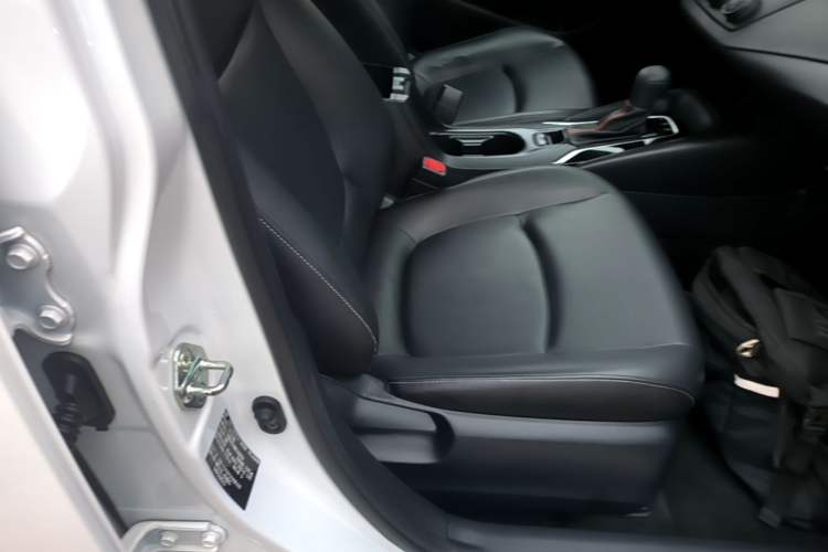 Used Toyota Corolla 2021 1.2T S-CVT Pioneer PLUS Edition Right Front Seat