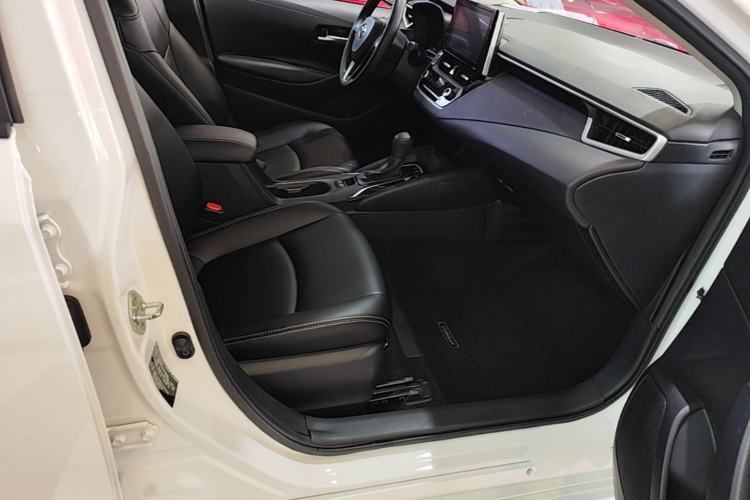 Used Toyota Corolla 2021 1.2T S-CVT Elite Edition Right Front Seat