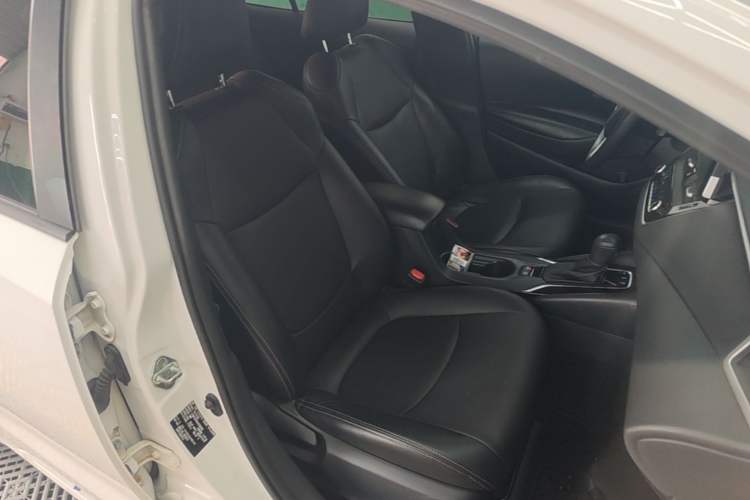 Used Toyota Corolla 2021 1.2T S-CVT Elite Edition Right Front Seat