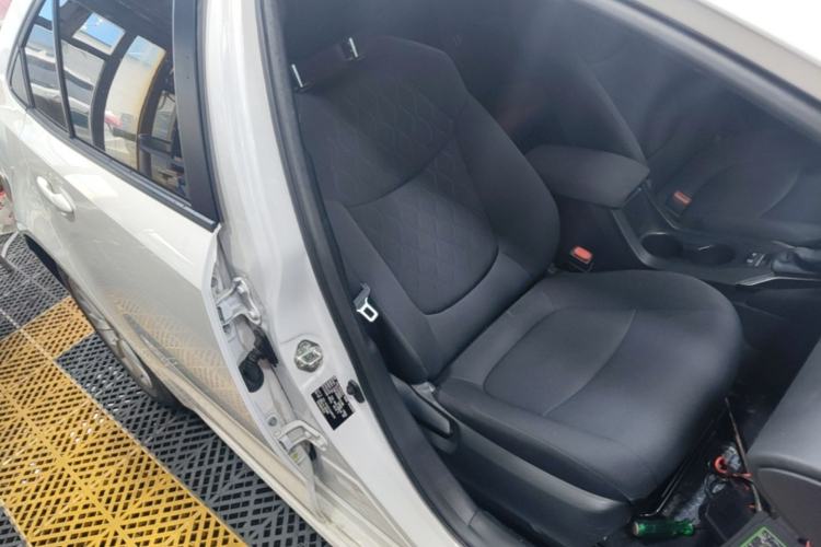Used Toyota Corolla 2021 Dual-Motor 1.8L E-CVT Elite Edition Right Front Seat