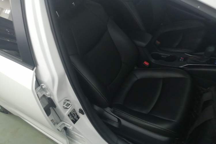 Used Toyota Corolla 2021 1.2T S-CVT Pioneer PLUS Edition Right Front Seat