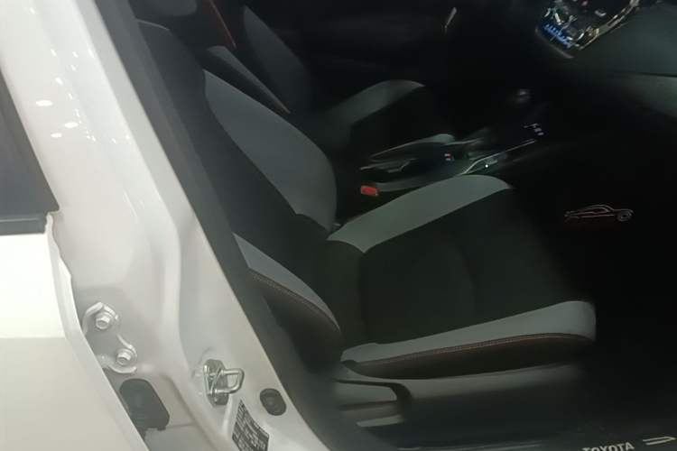 Used Toyota Corolla 2021 1.2T S-CVT Elite PLUS Edition Right Front Seat