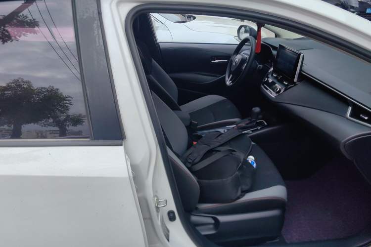 Used Toyota Corolla 2021 1.2T S-CVT Elite PLUS Edition Right Front Seat