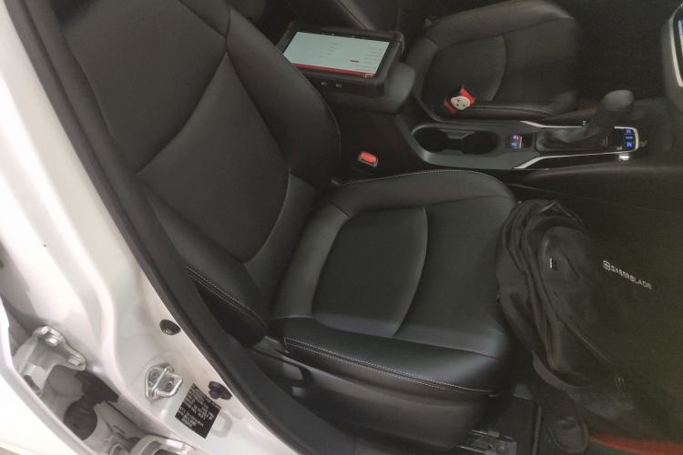Used Toyota Corolla 2021 Dual-Motor 1.8L E-CVT Elite Edition Right Front Seat