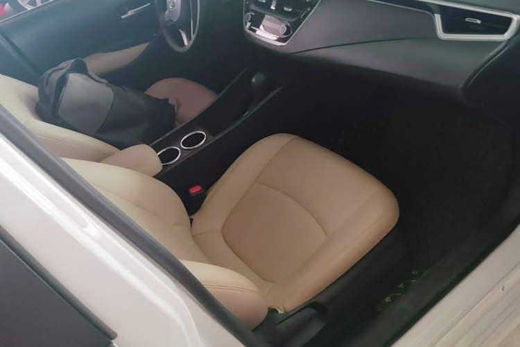 Used Toyota Corolla 2021 1.2T S-CVT Elite PLUS Edition Right Front Seat