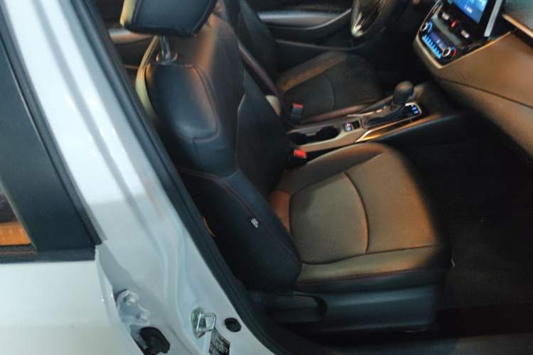 Used Toyota Corolla 2021 1.2T S-CVT Elite Edition Right Front Seat