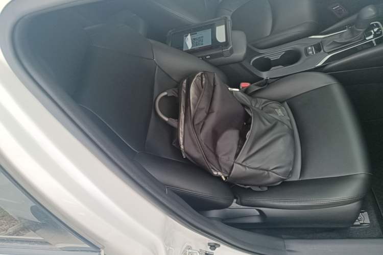 Used Toyota Corolla 2021 1.2T S-CVT Pioneer Edition Right Front Seat