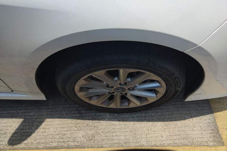 Used Toyota Corolla 2021 1.2T S-CVT Elite Edition Right Front Wheel Hub