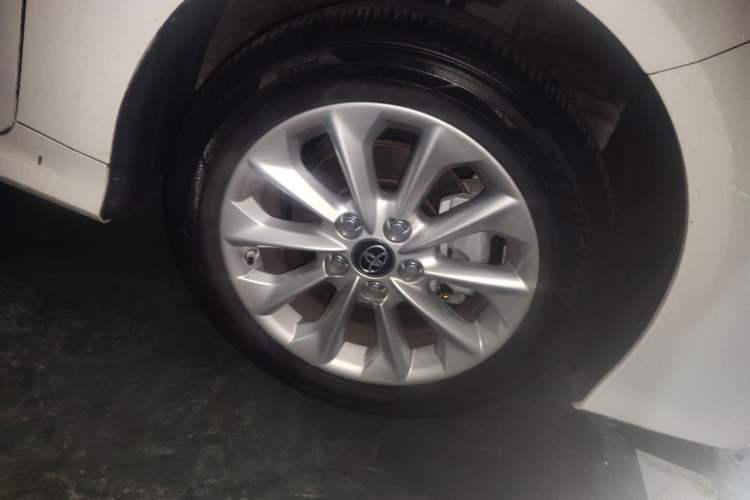 Used Toyota Corolla 2021 Dual-Motor 1.8L E-CVT Elite Edition Right Front Wheel Hub
