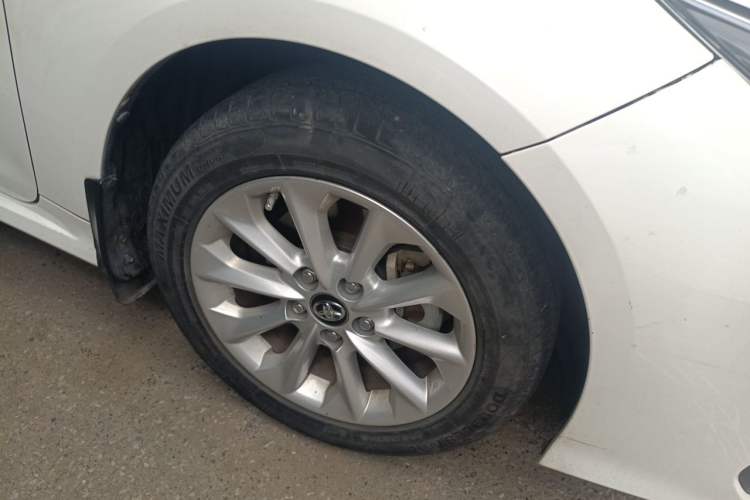 Used Toyota Corolla 2021 Dual-Motor 1.8L E-CVT Elite Edition Right Front Wheel Hub