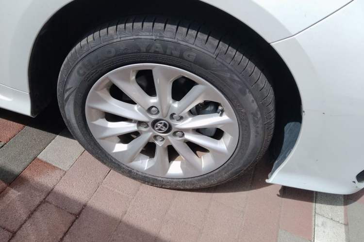 Used Toyota Corolla 2021 Dual-Motor 1.8L E-CVT Elite Edition Right Front Wheel Hub