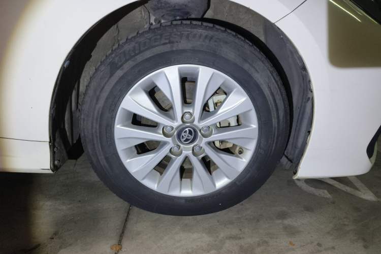 Used Toyota Corolla 2021 TNGA 1.5L CVT Elite Edition Right Front Wheel Hub