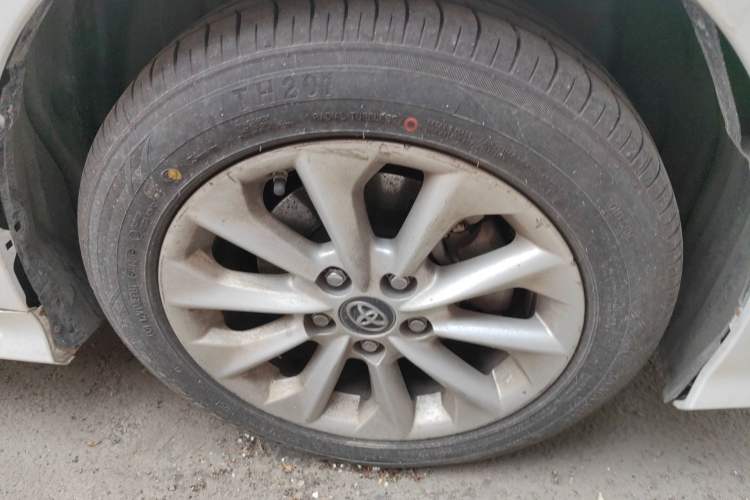 Used Toyota Corolla 2021 Dual-Motor 1.8L E-CVT Elite Edition Right Front Wheel Hub
