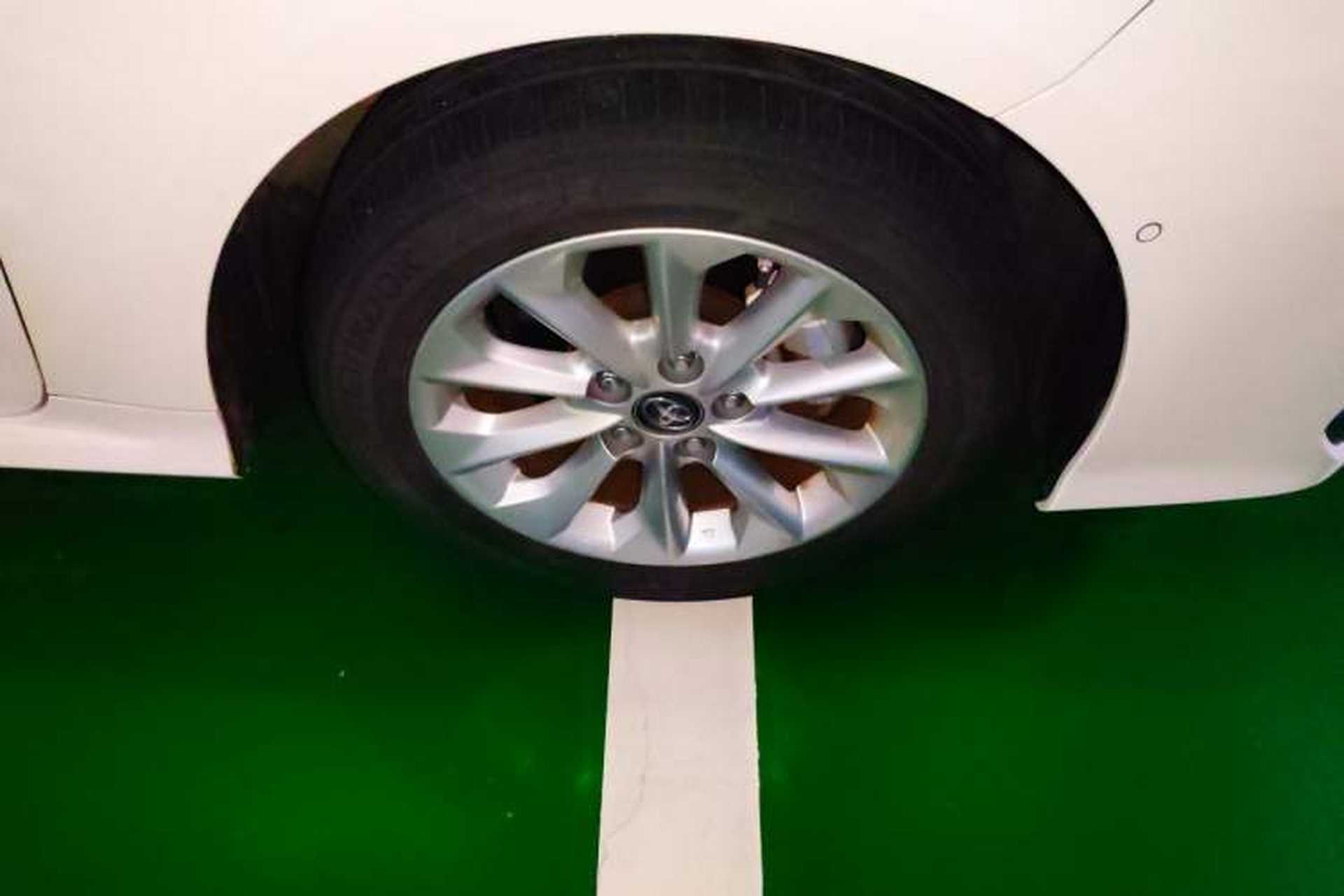 Used Toyota Corolla 2021 1.2T S-CVT Luxury Edition Right Front Wheel Hub