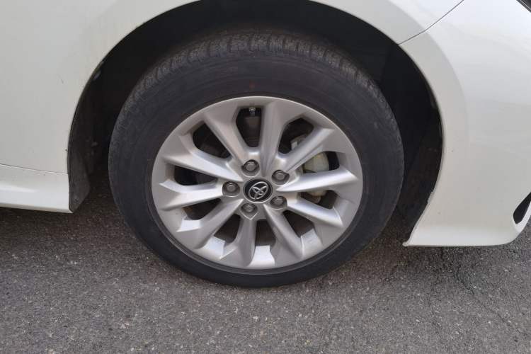 Used Toyota Corolla 2021 Dual-Motor 1.8L E-CVT Elite Edition Right Front Wheel Hub