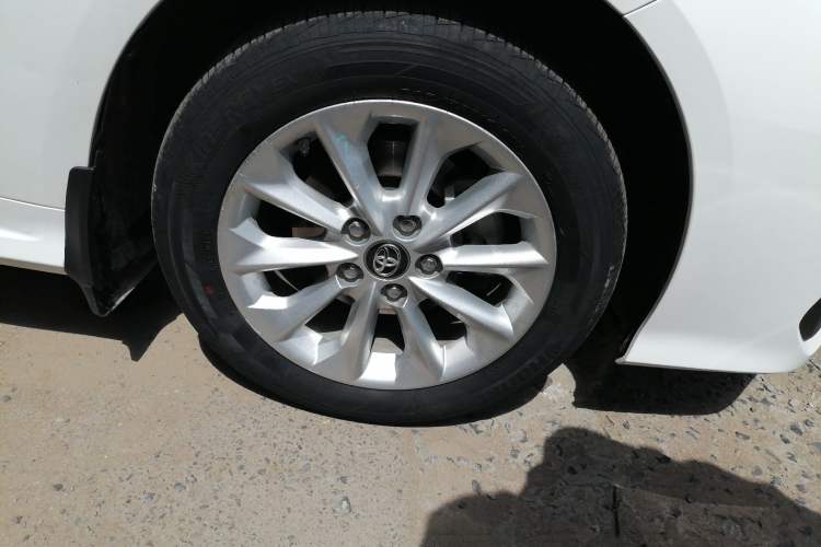 Used Toyota Corolla 2021 1.2T S-CVT Luxury Edition Right Front Wheel Hub