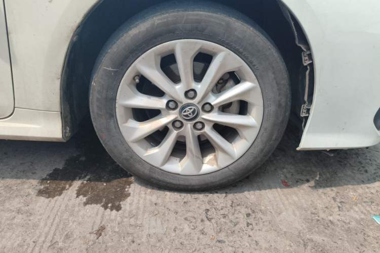 Used Toyota Corolla 2021 Dual-Motor 1.8L E-CVT Elite Edition Right Front Wheel Hub