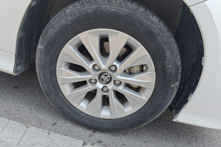 Used Toyota Corolla 2021 1.2T S-CVT Elite Edition Right Front Wheel Hub