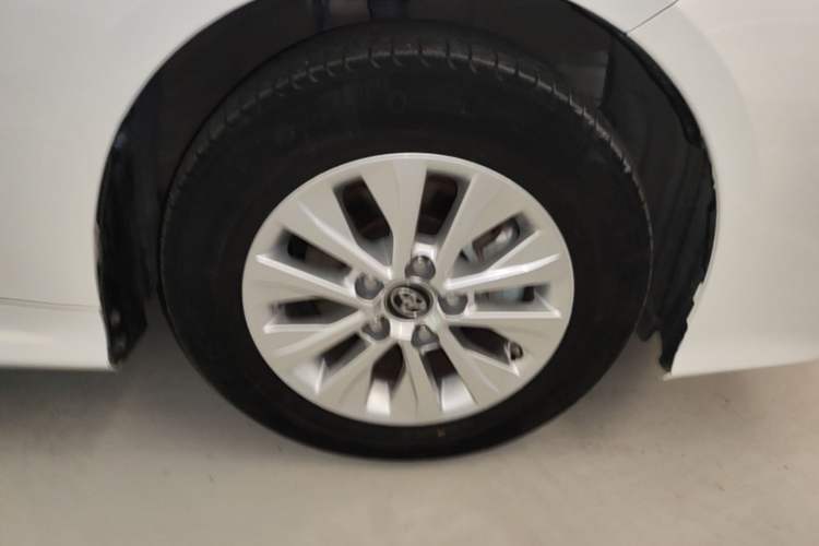 Used Toyota Corolla 2021 Dual-Engine 1.8L E-CVT Pioneer Edition Right Front Wheel Hub
