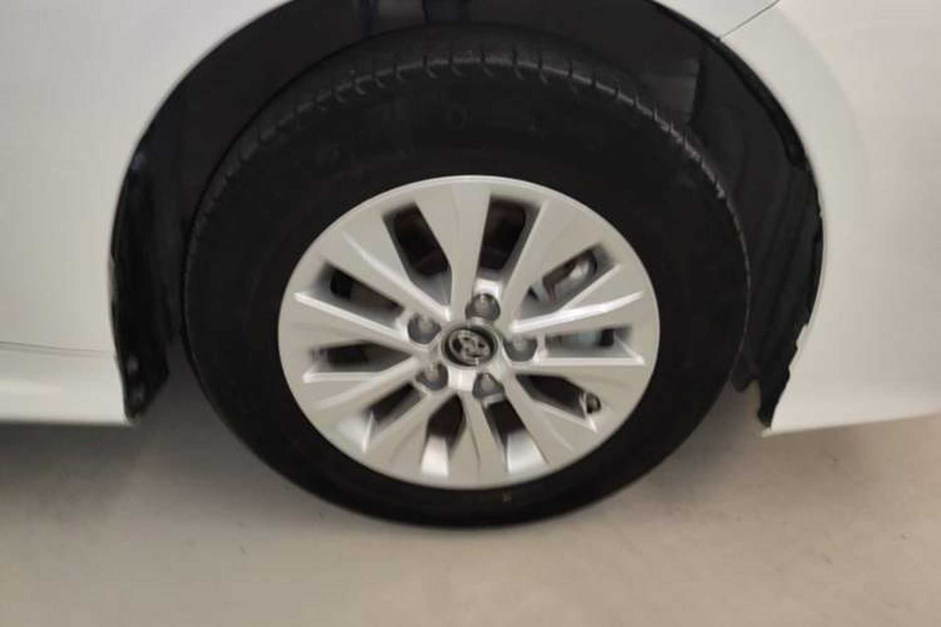 Used Toyota Corolla 2021 Dual-Engine 1.8L E-CVT Pioneer Edition Right Front Wheel Hub