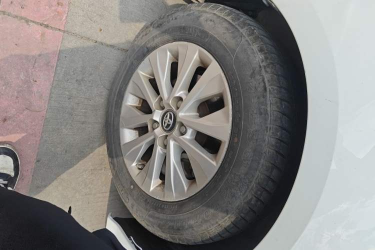 Used Toyota Corolla 2021 TNGA 1.5L CVT Pioneer Edition Right Front Wheel Hub