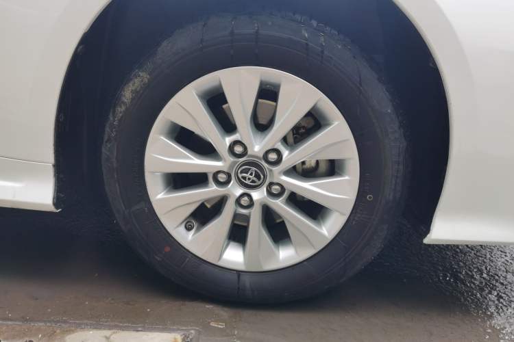 Used Toyota Corolla 2021 1.2T S-CVT Elite Edition Right Front Wheel Hub