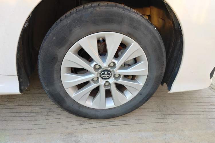Used Toyota Corolla 2021 1.2T S-CVT Pioneer Edition Right Front Wheel Hub