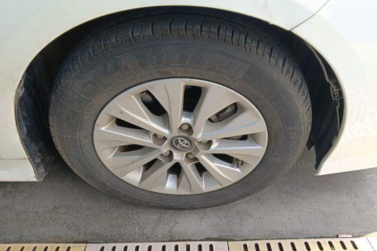 Used Toyota Corolla 2021 TNGA 1.5L CVT Elite Edition Right Front Wheel Hub
