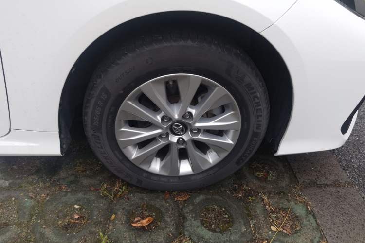Used Toyota Corolla 2021 1.2T S-CVT Pioneer PLUS Edition Right Front Wheel Hub