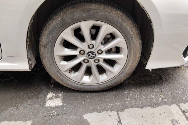 Used Toyota Corolla 2021 1.2T S-CVT Elite PLUS Edition Right Front Wheel Hub