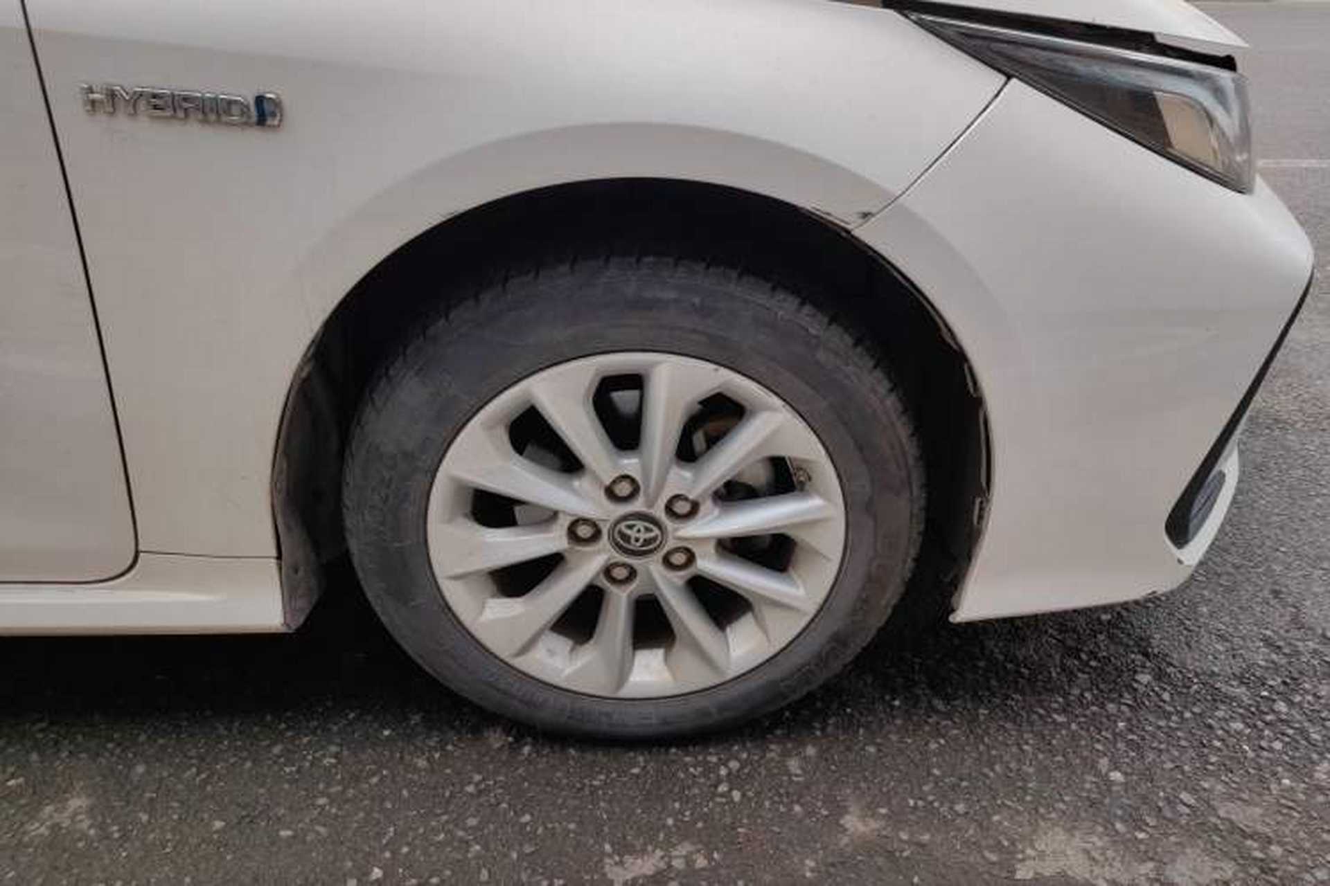 Used Toyota Corolla 2021 Dual-Motor 1.8L E-CVT Elite Edition Right Front Wheel Hub