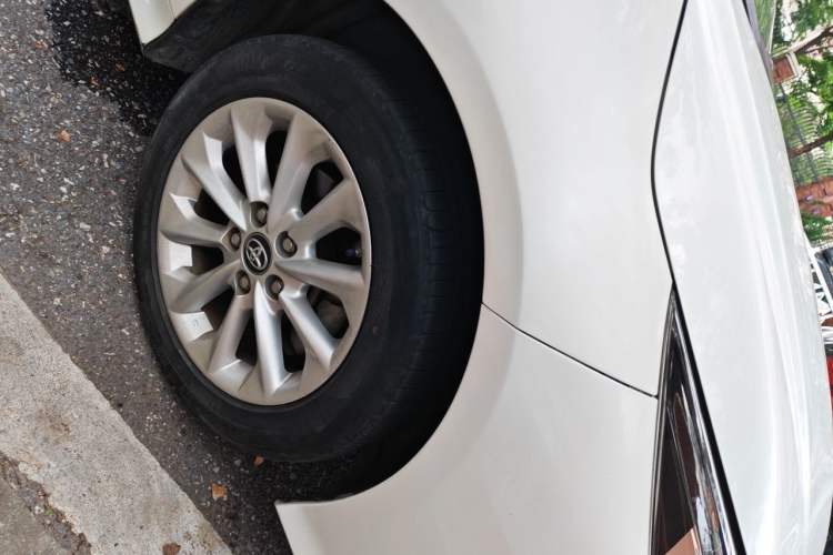 Used Toyota Corolla 2021 1.2T S-CVT Luxury Edition Right Front Wheel Hub