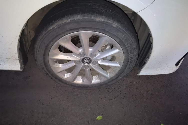 Used Toyota Corolla 2021 Dual-Motor 1.8L E-CVT Elite Edition Right Front Wheel Hub