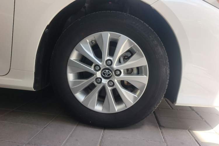 Used Toyota Corolla 2021 TNGA 1.5L CVT Pioneer Edition Right Front Wheel Hub